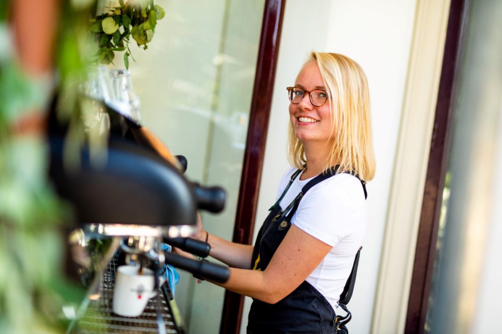 barista huren met koffiebar - koffiebarhuren.nl